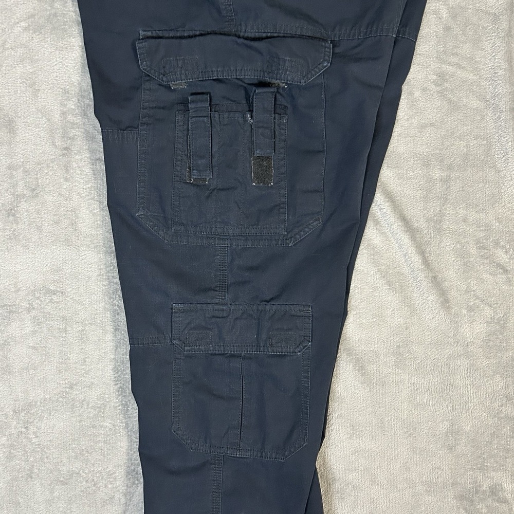 5.11 Tactical Pants 32x28 Navy Ripstop Cargo Police EMS Workwear Mens Utility - Picture 7 of 10
